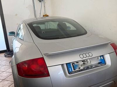 Usata Audi TT 179 CV (131 kW) 2002 Grigio Coupé