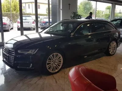 Usata Audi A4 S-Line 190 CV (139 kW) 2017 Blu/azzurro Station wagon
