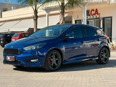 Usata Ford Focus Business Edition 120 CV (88 kW) 2017 Blu/azzurro Berlina