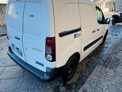 Usata Peugeot Partner 92 CV (67 kW) 2014 Bianco Monovolume
