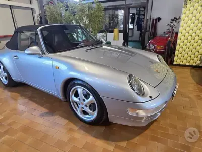 Usata Porsche 911 Carrera Cabriolet 272 CV (200 kW) 1995 Grigio Cabrio