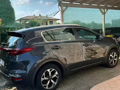 Usata Kia Sportage 132 CV (97 kW) 2019 Grigio SUV