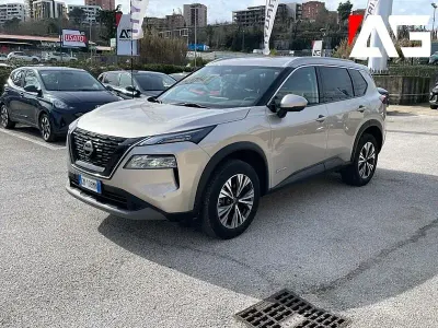 Usata Nissan X-Trail N-Connecta 213 CV (156 kW) 2023 Beige SUV