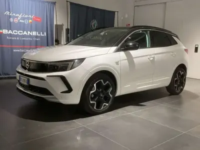 Usata Opel Grandland X Ultimate 131 CV (96 kW) 2024 Bianco SUV