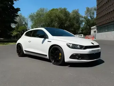 Käytetty VW Scirocco 210 HP (154 kW) 2011