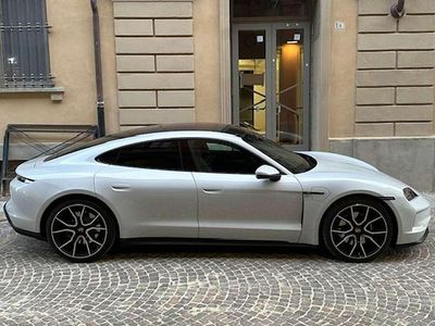 Usata Porsche Taycan Performance Package 300 kW (408 CV) 2024 Grigio Berlina