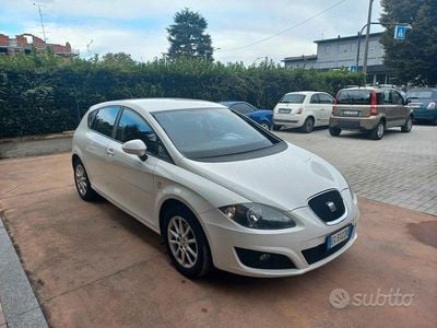 Usata Seat Leon Style 105 CV (77 kW) 2011 Bianco Berlina