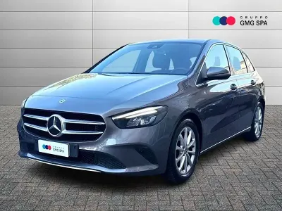 Usata Mercedes B180 116 CV (85 kW) 2019 Grigio Monovolume