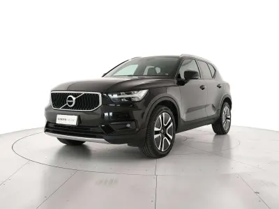 Usata Volvo XC40 Momentum 129 CV (94 kW) 2021 Nero SUV