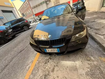 Usata BMW 320 163 CV (119 kW) 2005 Nero Berlina