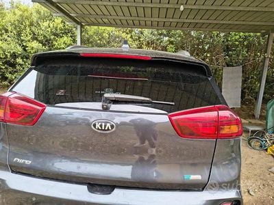 Usata Kia Niro Style 141 CV (103 kW) 2020 Grigio SUV