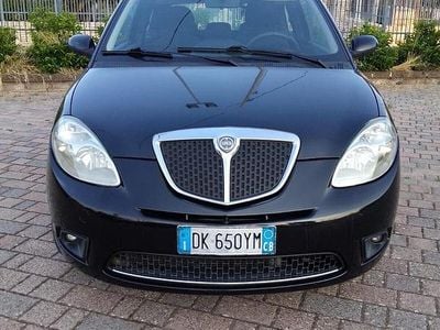 Usata Lancia Ypsilon 75 CV (55 kW) 2008 Nero Utilitaria