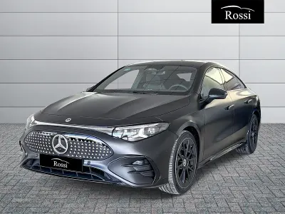 Nuova Mercedes CLA 250+ 200 kW (272 CV) 2026 Vernice nero cosmo Berlina