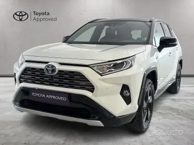 Usata Toyota RAV4 Hybrid Style 178 CV (130 kW) 2021 Bianco SUV