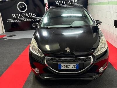 Usata Peugeot 208 Access 68 CV (50 kW) 2015 Nero Utilitaria