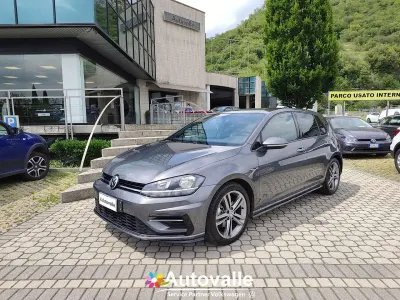 Usata VW Golf VII Edition 125 CV (91 kW) 2017 Grigio Berlina
