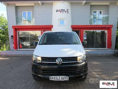 Usata VW Caravelle 150 CV (110 kW) 2018 Bianco Furgone