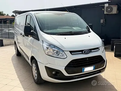 Usata Ford Transit Custom Trend 125 CV (91 kW) 2016 Bianco Furgone