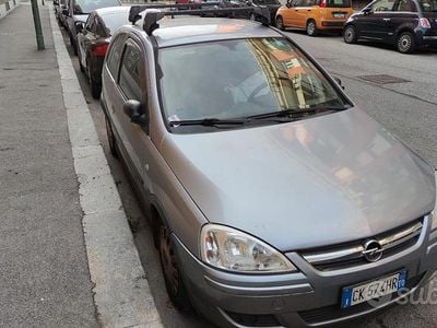 Usata Opel Corsa 45 CV (33 kW) 2003 Utilitaria