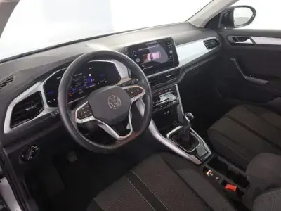 Usata VW T-Roc Life 116 CV (85 kW) 2025 Argento SUV