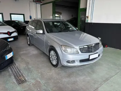 Usata Mercedes C200 Avantgarde 136 CV (100 kW) 2010 Argento Station wagon