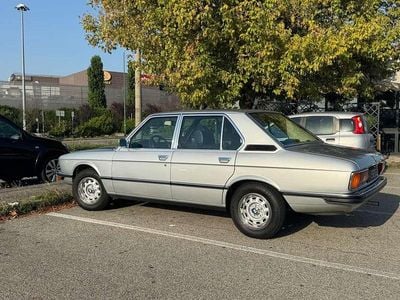 Usata BMW 518 90 CV (66 kW) 1979 Argento Berlina