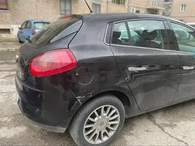 Usata Fiat Bravo 105 CV (77 kW) 2011 Nero Utilitaria