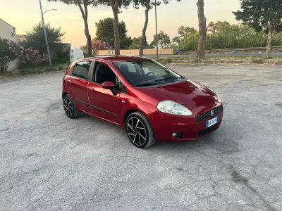 Usata Fiat Grande Punto Dynamic 90 CV (66 kW) 2008 Utilitaria