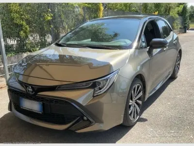 Usata Toyota Corolla Style 98 CV (72 kW) 2022 Grigio Berlina