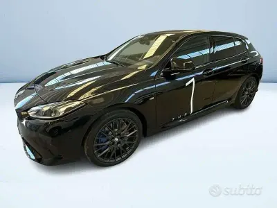 Nuova BMW M135 2026 Nero Utilitaria