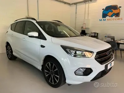 Usata Ford Kuga ST-Line 120 CV (88 kW) 2019 Bianco SUV