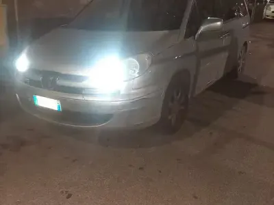 Usata Peugeot 807 128 CV (94 kW) 2004 Monovolume
