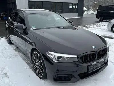 Usado BMW 530 M Sport 265 HP (194 kW) 2020 Preto Carrinha