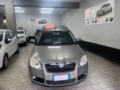Occasion Skoda Roomster 69 PK (50 kW) 2010 Bruin MPV
