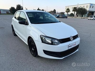Usata VW Polo Trendline 82 CV (60 kW) 2011 Bianco Utilitaria