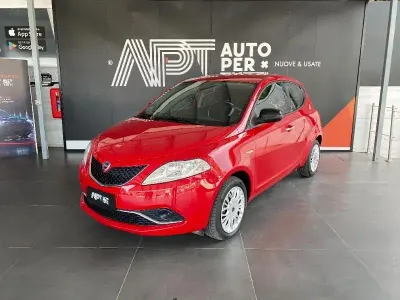 Usata Lancia Ypsilon Gold 69 CV (50 kW) 2017 Other Utilitaria