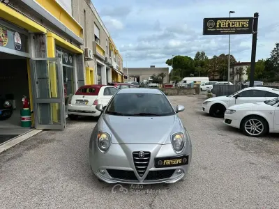 Usata Alfa Romeo MiTo Distinctive 84 CV (61 kW) 2015 Argento Utilitaria