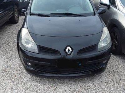 Nero Usata 2006 Renault Clio II LE Utilitaria | 4500 € (Molto cara)