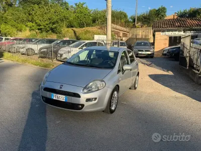 Usata Fiat Punto Street 69 CV (50 kW) 2016 Grigio Utilitaria
