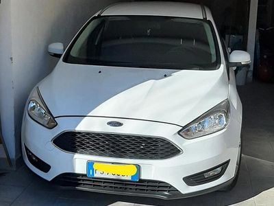 Usata Ford Focus 125 CV (91 kW) 2018 Bianco Station wagon
