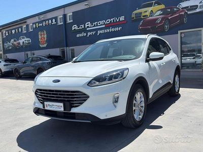 Usata Ford Kuga Titanium 120 CV (88 kW) 2022 Bianco SUV