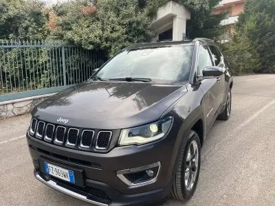 Usata Jeep Compass Limited 140 CV (102 kW) 2020 Grigio SUV