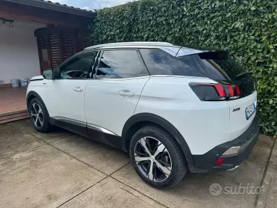 Usata Peugeot 3008 2019 Bianco SUV