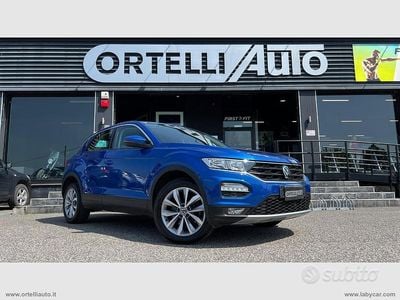 Usata VW T-Roc Business 150 CV (110 kW) 2021 Blu/azzurro SUV