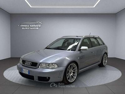 Usata Audi RS4 Ambiente 381 CV (280 kW) 2001 Argento Station wagon