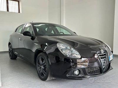 Usata Alfa Romeo Giulietta Distinctive 105 CV (77 kW) 2014 Nero Utilitaria