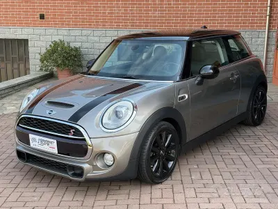 Usata Mini Cooper SD Hype 170 CV (125 kW) 2018 Grigio Utilitaria