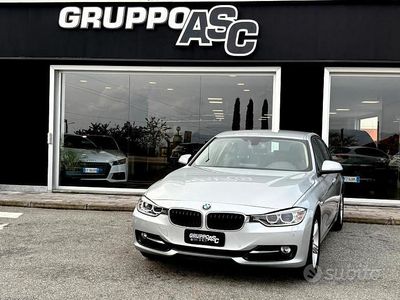 Usata BMW 320 Sport Line 184 CV (135 kW) 2013 Grigio Berlina