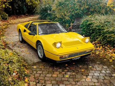 Usata Ferrari 328 270 CV (198 kW) 1986 Giallo Cabrio