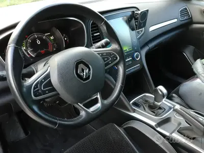 Usata Renault Mégane IV 110 CV (80 kW) 2016 Grigio Berlina